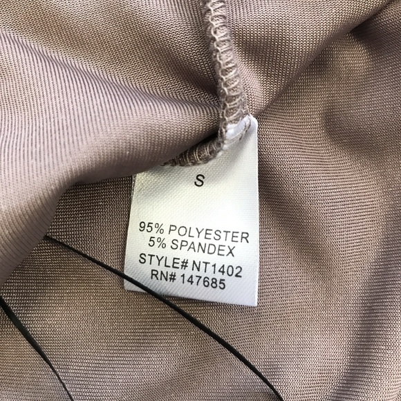 "NUDE" Mauve Velvet Blouse w/ Black Stretchy Strap - Picture 5 of 5